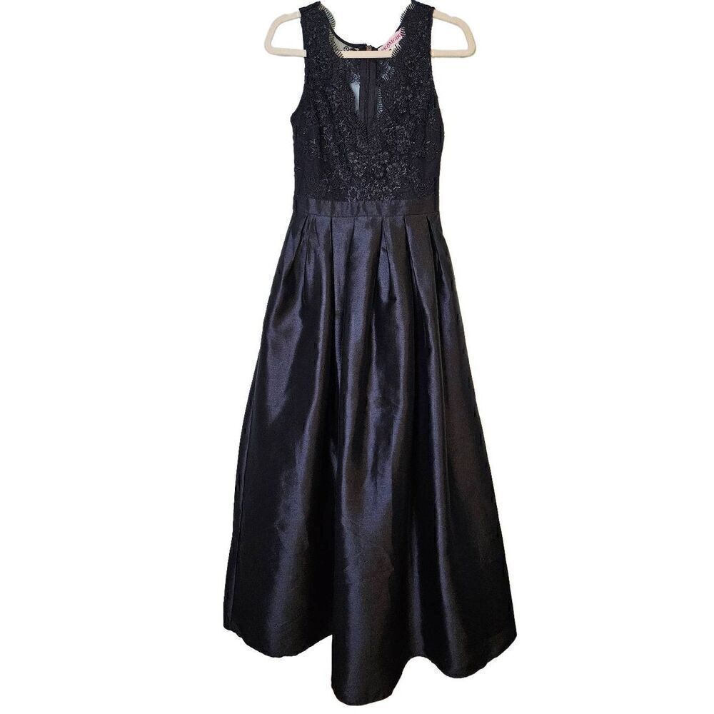 Prom Girl navy blue lace top sleeveless gown. Size S.